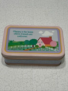 This is a vintage 1985 "Happy is the Home" tin from Current Inc., with Original